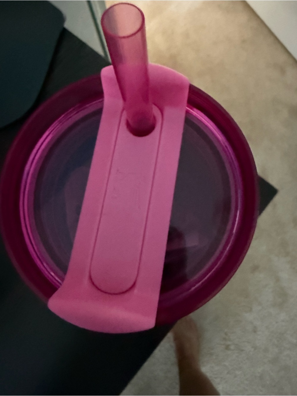 Stanley Glinda 20oz Stanley Insulated Quencher Tumbler with Straw - Picture 3 of 3